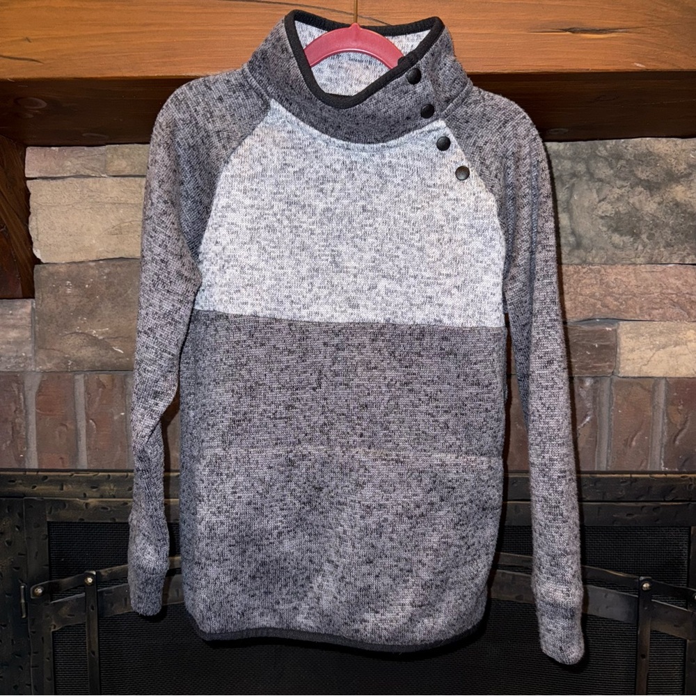 Xersion Gray Sweatshirt with High Collar and Two-Tone Design